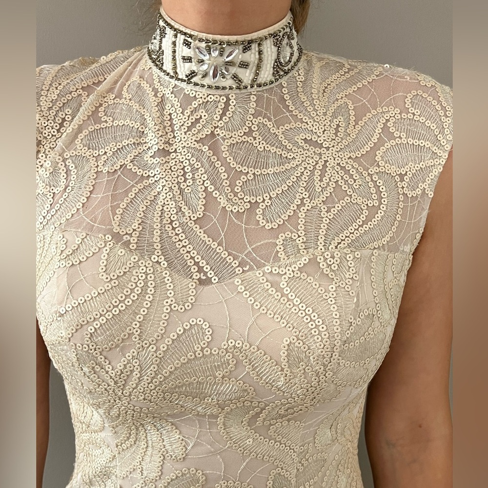 Elegant White Lace Dress Bridal - Picture 3 of 4